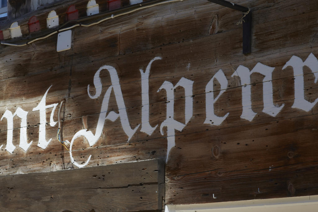Alpenrose Gadmen - Gasthaus المظهر الخارجي الصورة